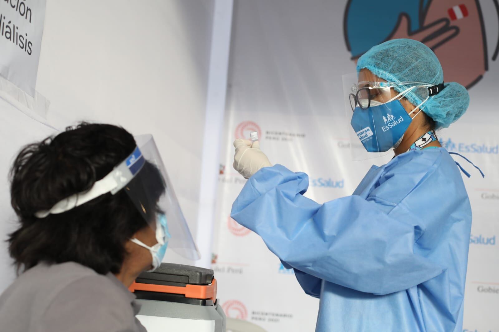 Los especialistas también señalan un déficit de alrededor de 60,000 enfermeros en el país. (Foto: Britanie Arroyo / @photo.gec)