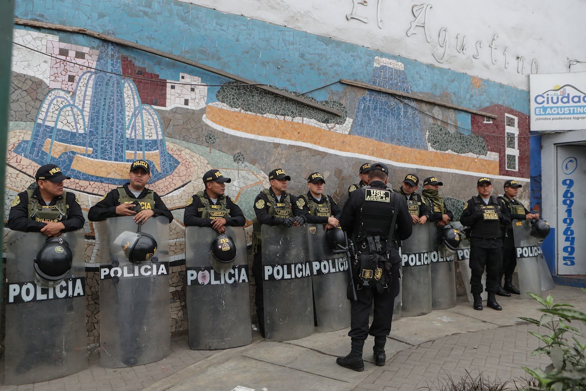 La gran mayoría no denuncia por temor a que información llegue pronto a los delincuentes y estos tomen represalias. Foto: Alessandro Currarino / GEC.