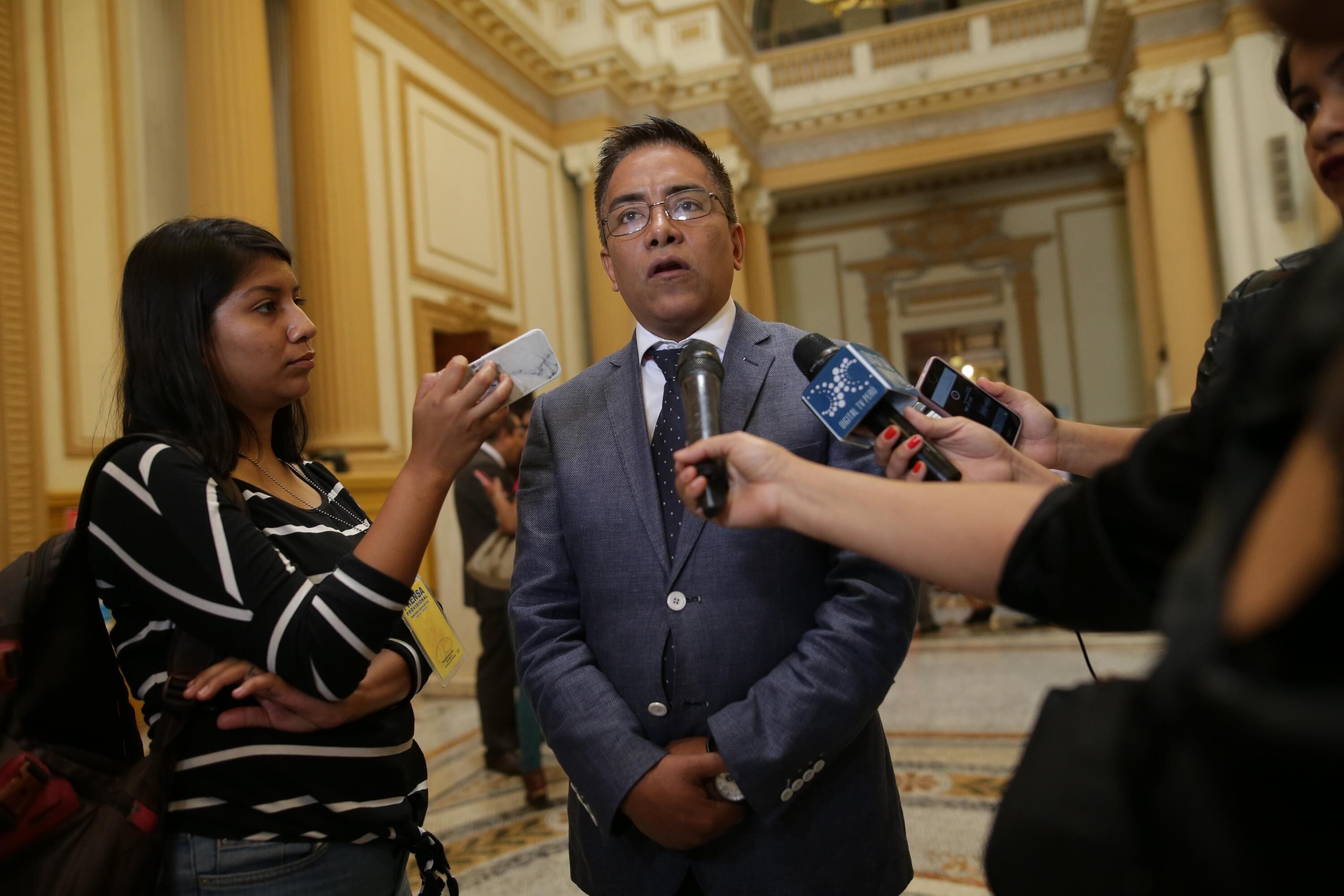 A Roberto Vieira se le acusa por presuntamente haber solicitado 25 mil dólares a cambio de levantar una sanción impuesta, por el Ministerio de la Producción a una embarcación de su primo. (Foto: GEC)