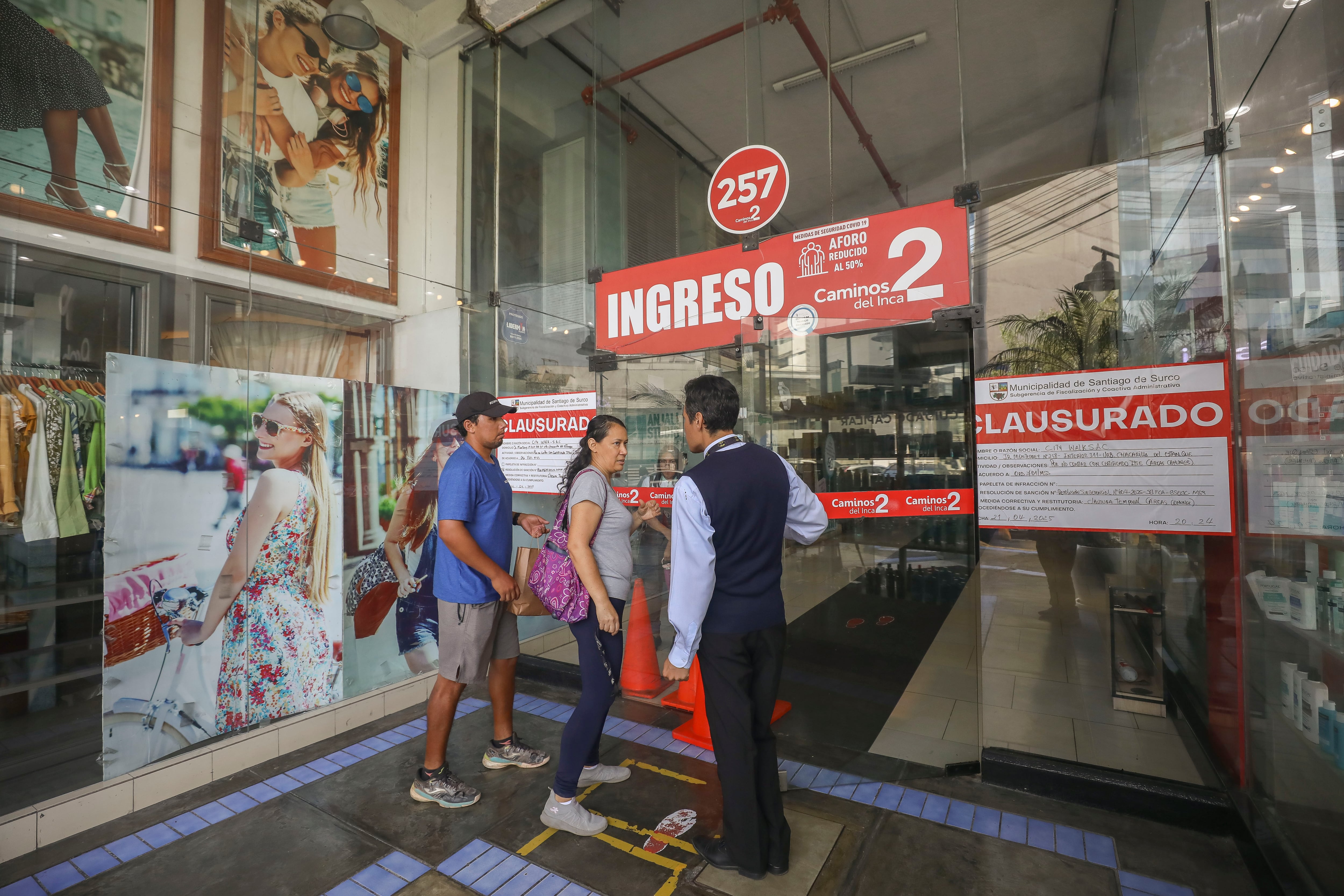 Sala de Indecopi declaró ilegal la exigencia de Surco para levantar clausuras temporales de establecimientos. (Foto: GEC)