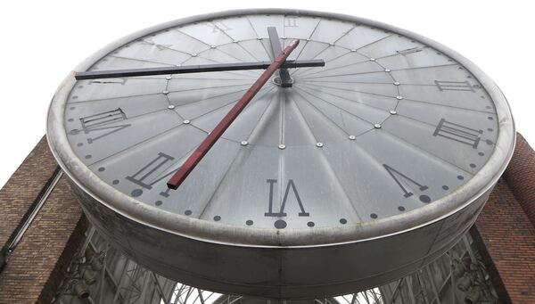 El cambio de horario lo adoptan unos 70 países (Foto. AFP)