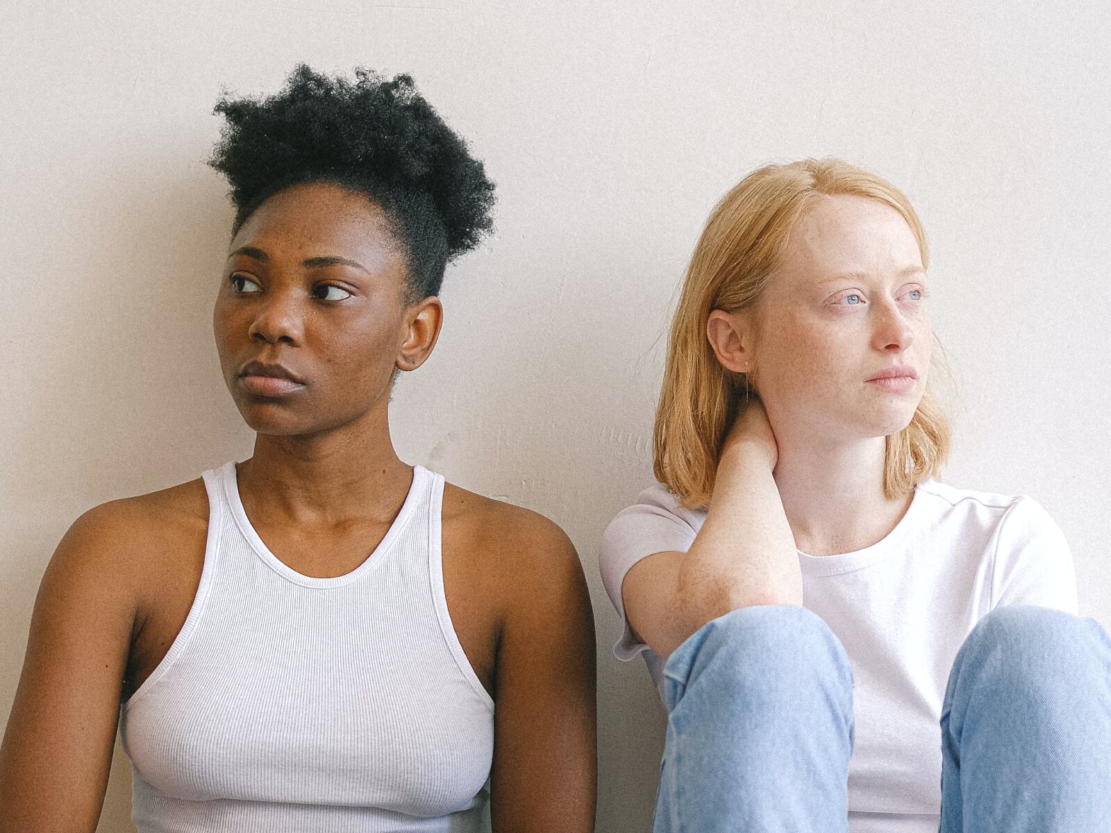 Las conversaciones podrían mejorar mucho con el consejo de una experta (Foto: Pexels)