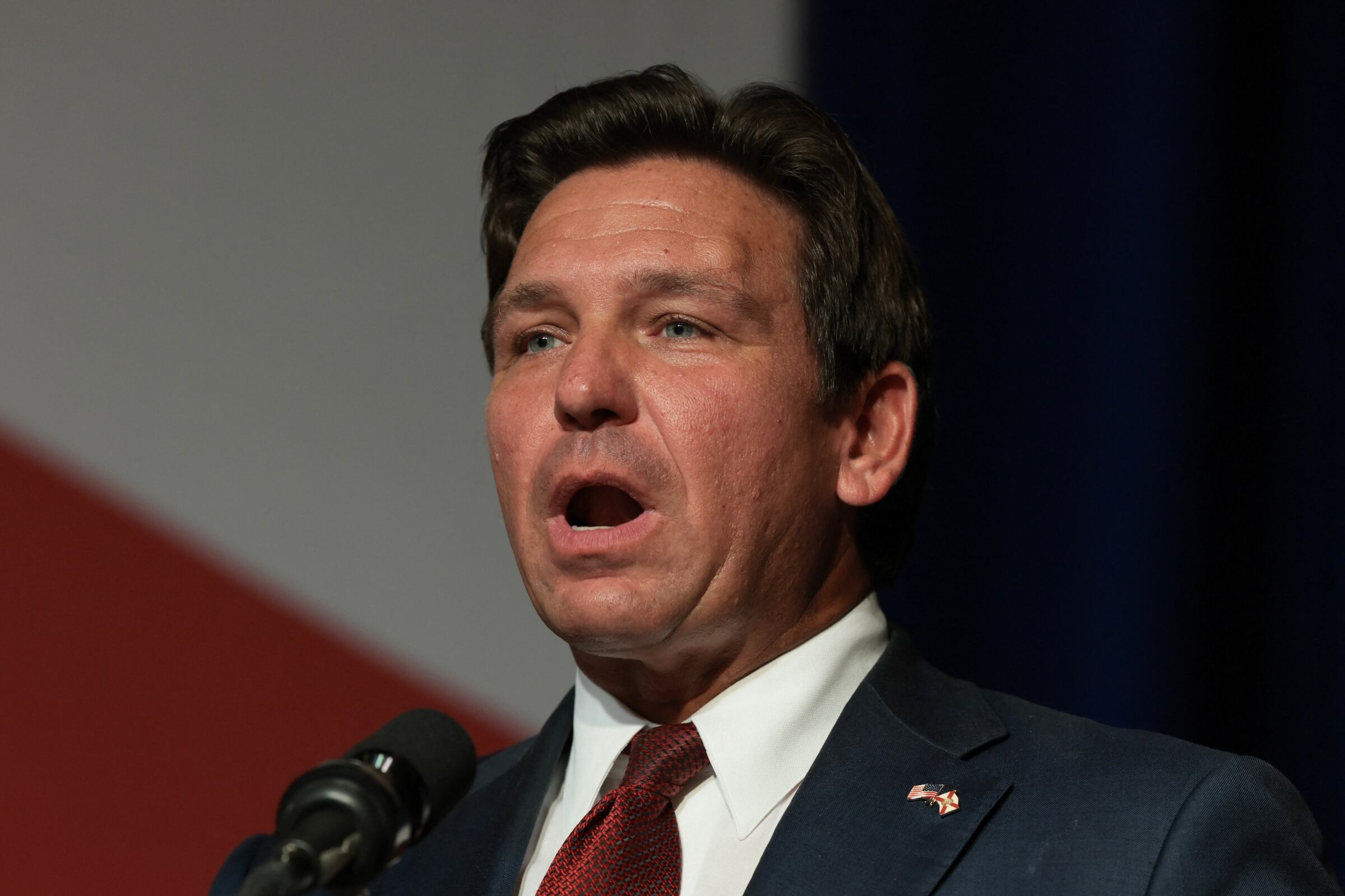 Florida cambiará las licencias de conducir desde el 1 de octubre: DeSantis firmó la ley y algunos ciudadanos deberán actualizar su documento