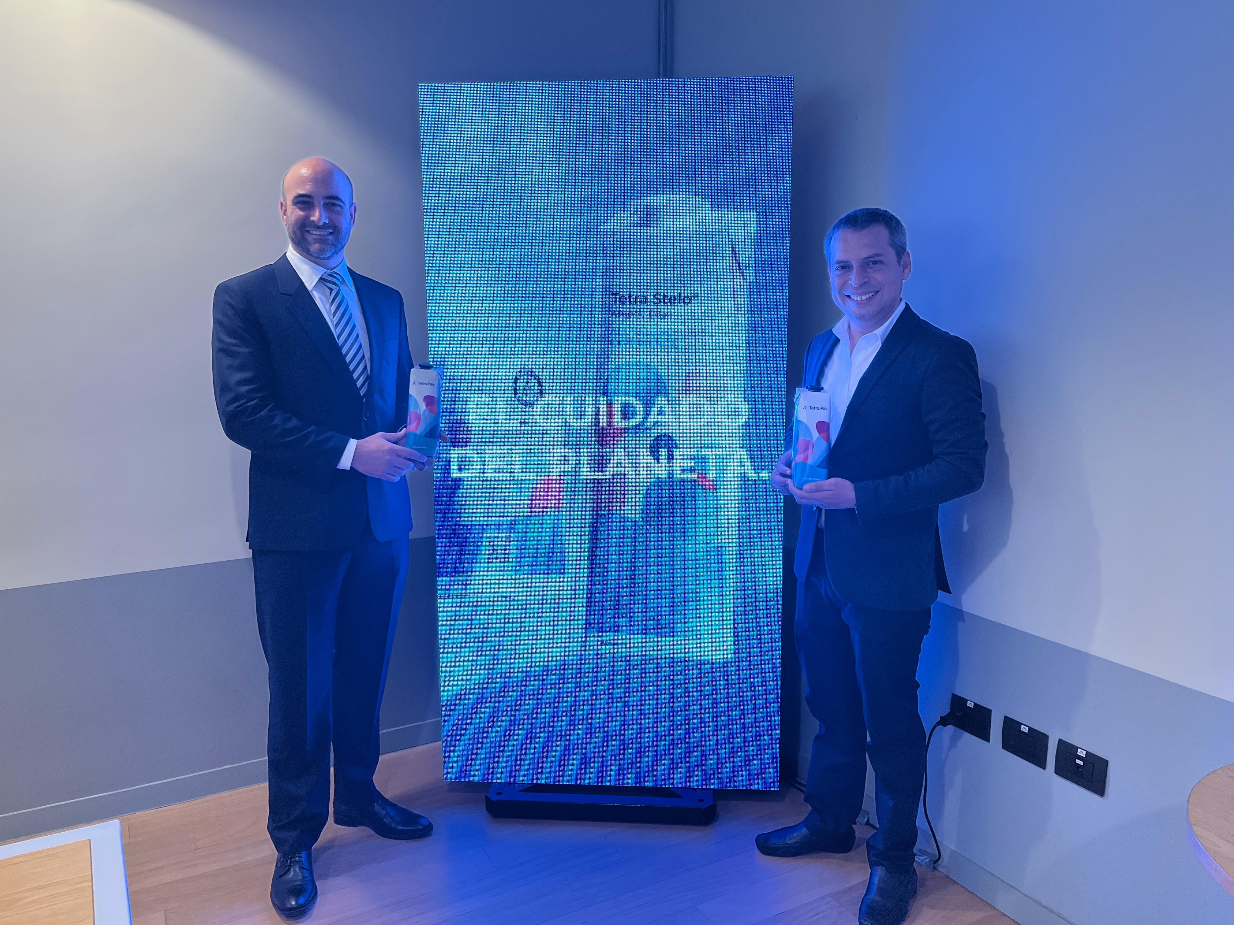 Diego Carrillo y Eduardo Pérez, gerente general y gerente de Mercadeo de Tetra Pak Perú. Foto: Tetra Pak.