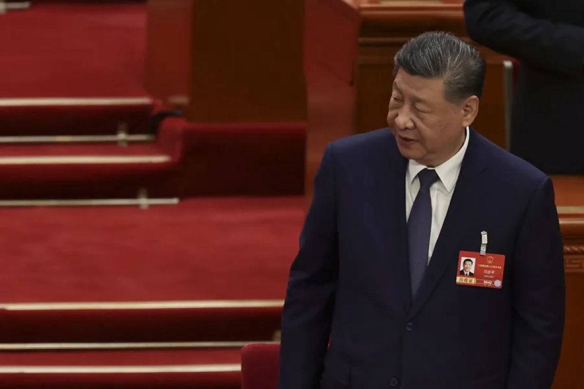 Xi Jinping se dirige a la cúpula militar china en Pekín, en medio de investigaciones disciplinarias y cambios en el alto mando del Ejército. Foto: EFE.