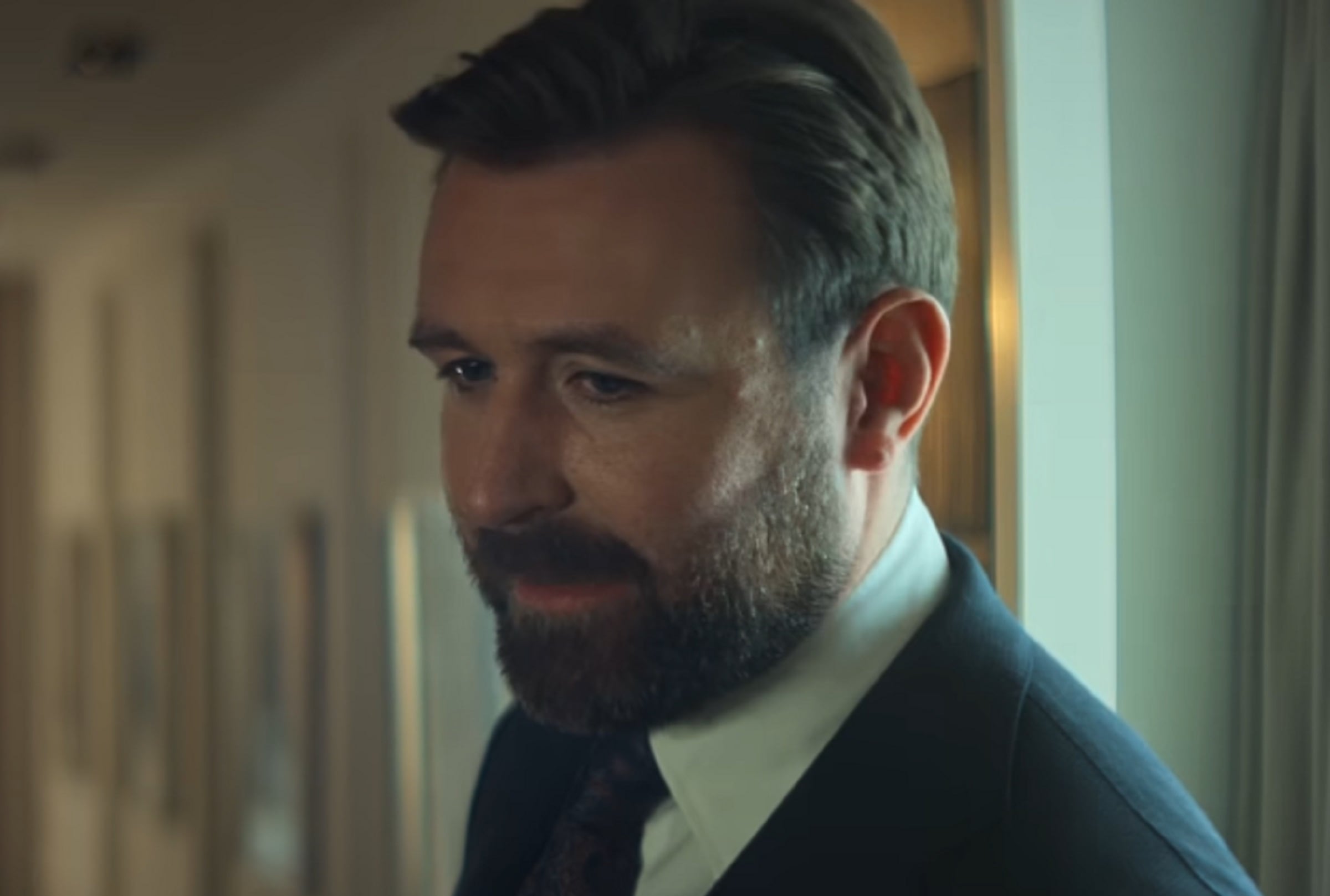 James McArdle como Nicholas Taylor, un abogado de Taylor & Byrne y esposo de Serena, en la primera temporada del drama legal "War" (Foto: New Pictures/ Observatory Pictures/ HBO Max)