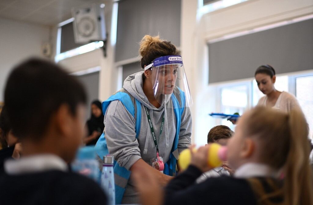 Las escuelas de secundaria destacaron un aumento en las dificultades de lectura, así como “una mala organización personal y patrones de interacción desafiantes” entre los alumnos. Foto: DANIEL LEAL-OLIVAS / AFP)