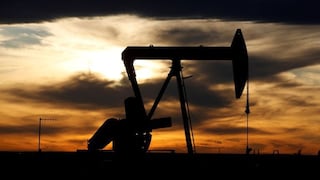 Barclays eleva panorama para precio del petróleo ante cautela de productores clave