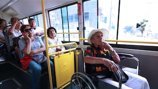 Congreso da paso para que adultos mayores de 70 años paguen medio pasaje