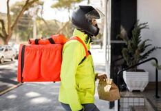 Repartidores podrían ganar derechos laborales pese a trabajar en apps: detalles del caso