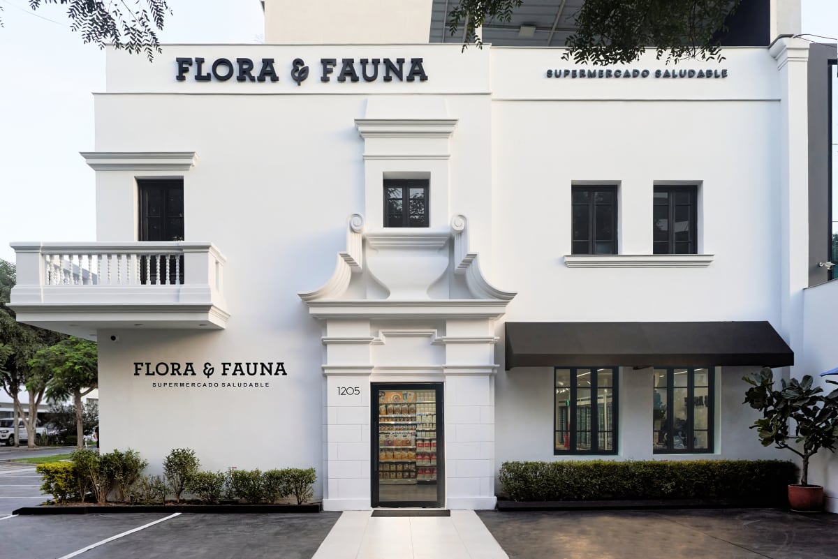 La tienda, ubicada en la avenida Dos de Mayo, marca el retorno de la familia Wong a sus orígenes tras 80 años. Foto: Flora & Fauna/ Referencial.