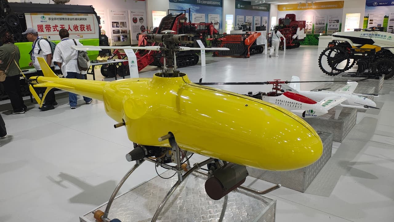 Dron de fumigación. Agricultura inteligente, IA y mecanización: así moderniza China su campo. Gestión revisa qué tan cerca está el Perú de seguir ese modelo. (Foto: Camila Vera)