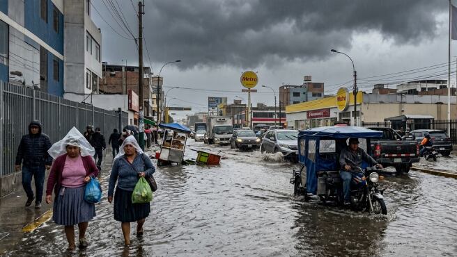 El Senamhi prevé lluvias, descargas eléctricas y ráfagas de viento de hasta 45 km/h durante el friaje. Foto: Senamhi/referencial.