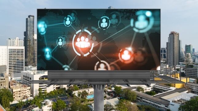 Buscan evitar que municipalidades impongan barreras burocráticas ilegales a instalación de anuncios publicitarios exteriores. foto: Difusión/ Indecopi.