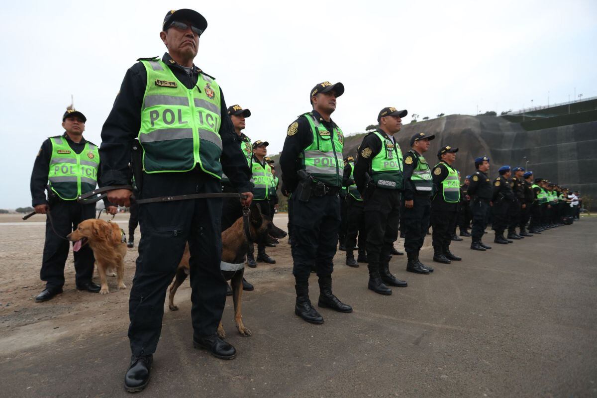 Los agentes serán desplegados en varios puntos de la ciudad. (Foto: Andina)