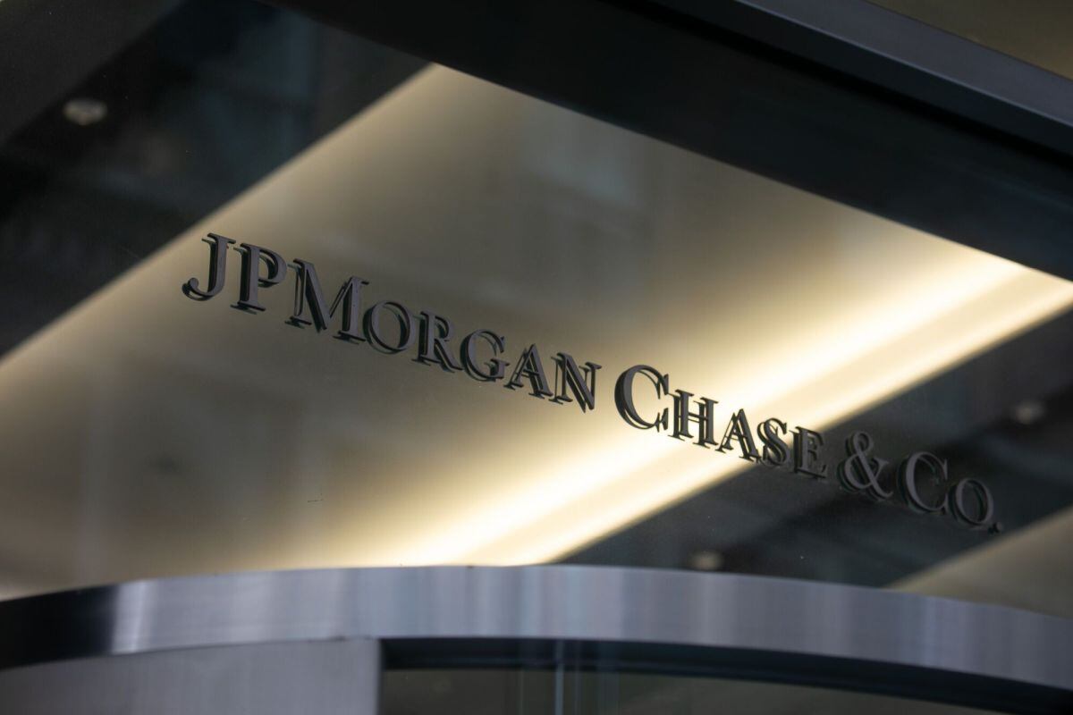 JPMorgan está a la caza de comprar una firma de crédito privada para aumentar su brazo de gestión de activos de US$ 3.6 billones. Fotógrafo: Michael Nagle/Bloomberg