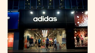 Adidas evalúa vender marca artículos deportivos Reebok 