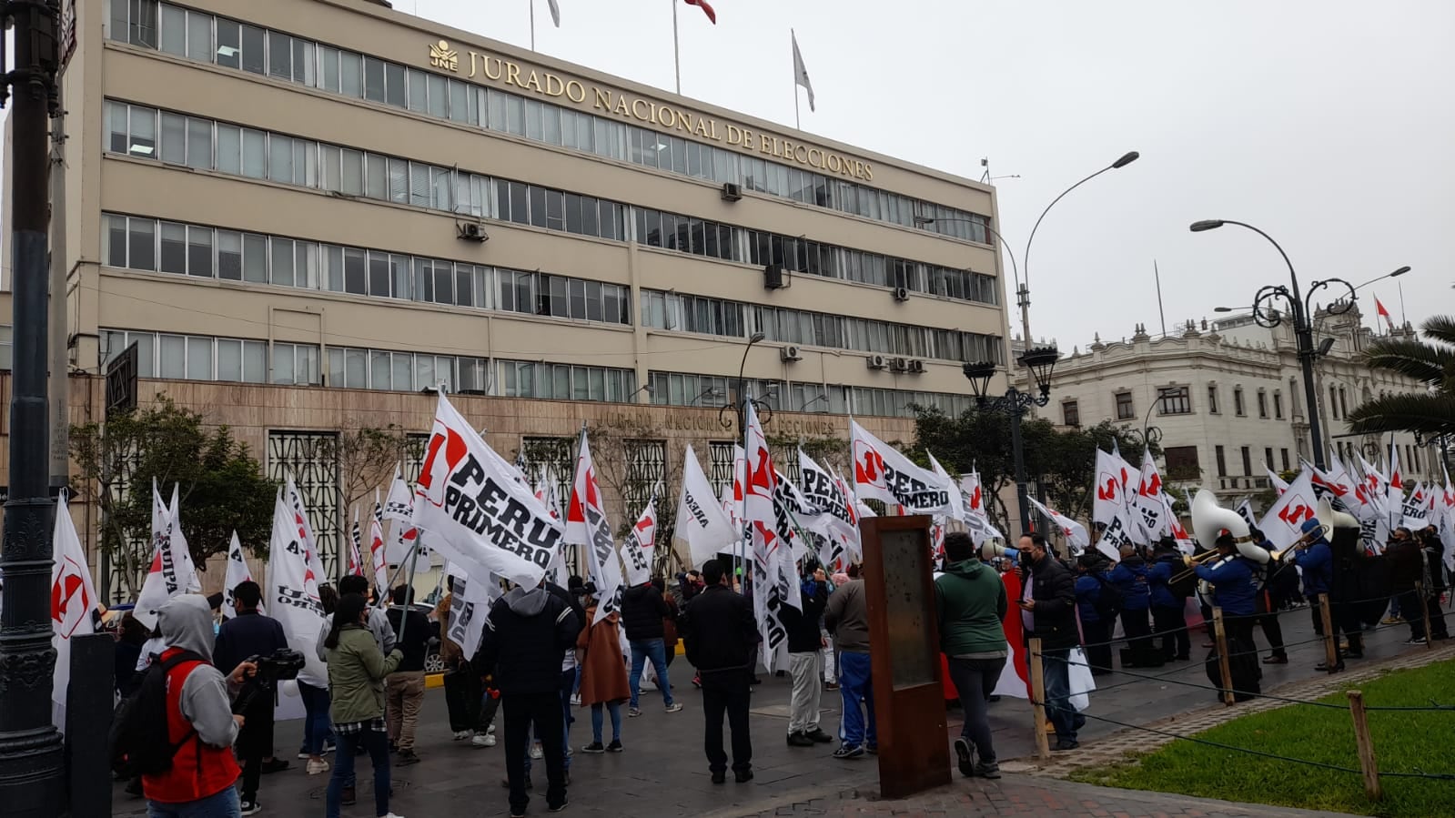 Perú Primero denuncia a Luz Pacheco por presunta injerencia electoral. Foto: Perú Primero