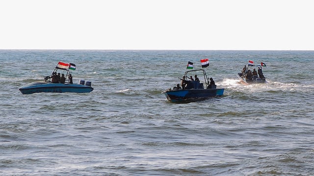 Hutíes juran incrementar ataques en mar Rojo si entra en vigor designación de terroristas