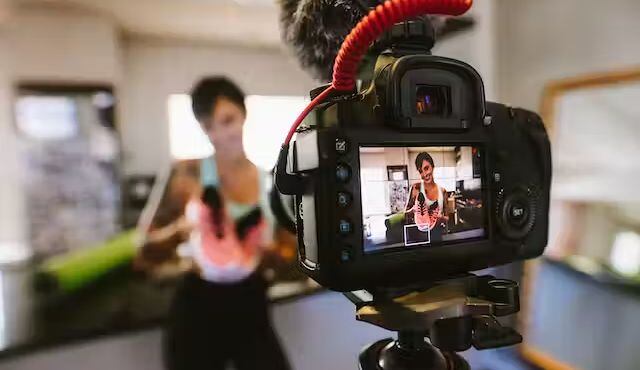 “El 90% de las marcas que anuncian en publicidad ya tienen un presupuesto asignado para el marketing de influencers", expresó Carlos Sánchez, gerente de 11Y6 Management. (Foto: Shutterstock)