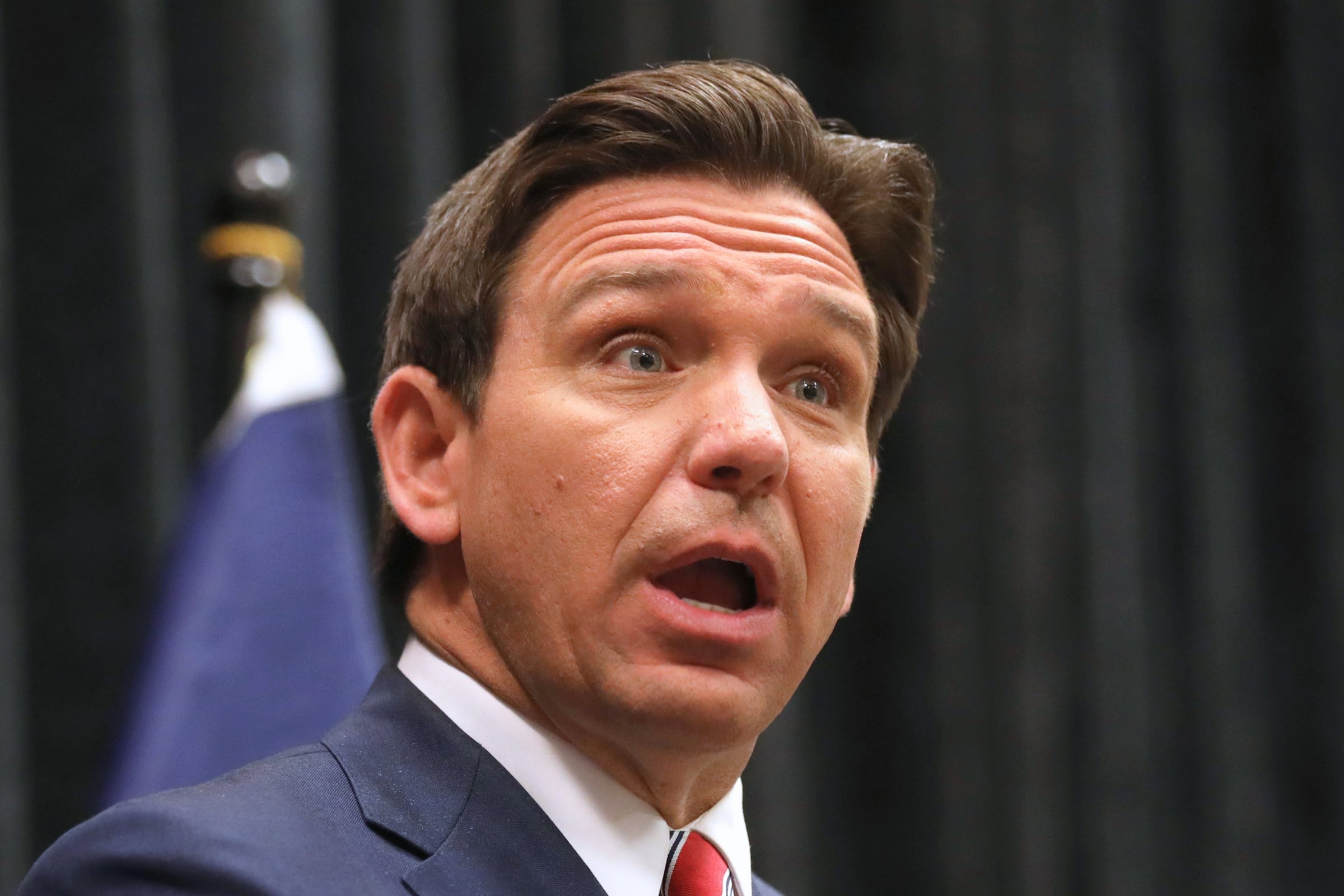El gobernador Ron DeSantis busca que los escolares conozcan sobre los efectos negativos que ha causado el comunismo en las sociedades de todo el mundo (Foto: Gage Skidmore / Flickr)