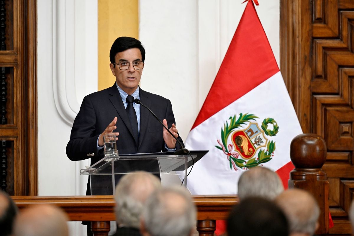 Carlos Espá expuso ante una comisión del Senado los principales lineamientos de trabajo de la Cancillería. Foto: Relaciones Exteriores.