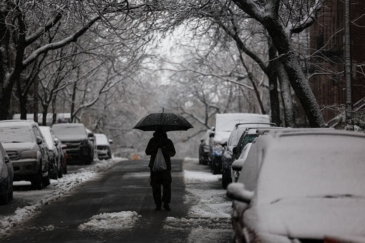 Millones de ciudadanos del país enfrentarán duras condiciones climáticas para este fin de semana. (Crédito: CHARLY TRIBALLEAU / AFP)