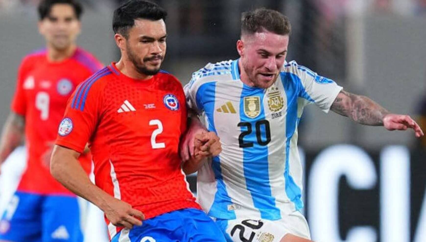 Revisa cómo ver en Chilevisión el partido de Chile vs. Argentina EN VIVO y ONLINE por las Eliminatorias Conmebol para el Mundial 2026 (Foto: Getty Images)