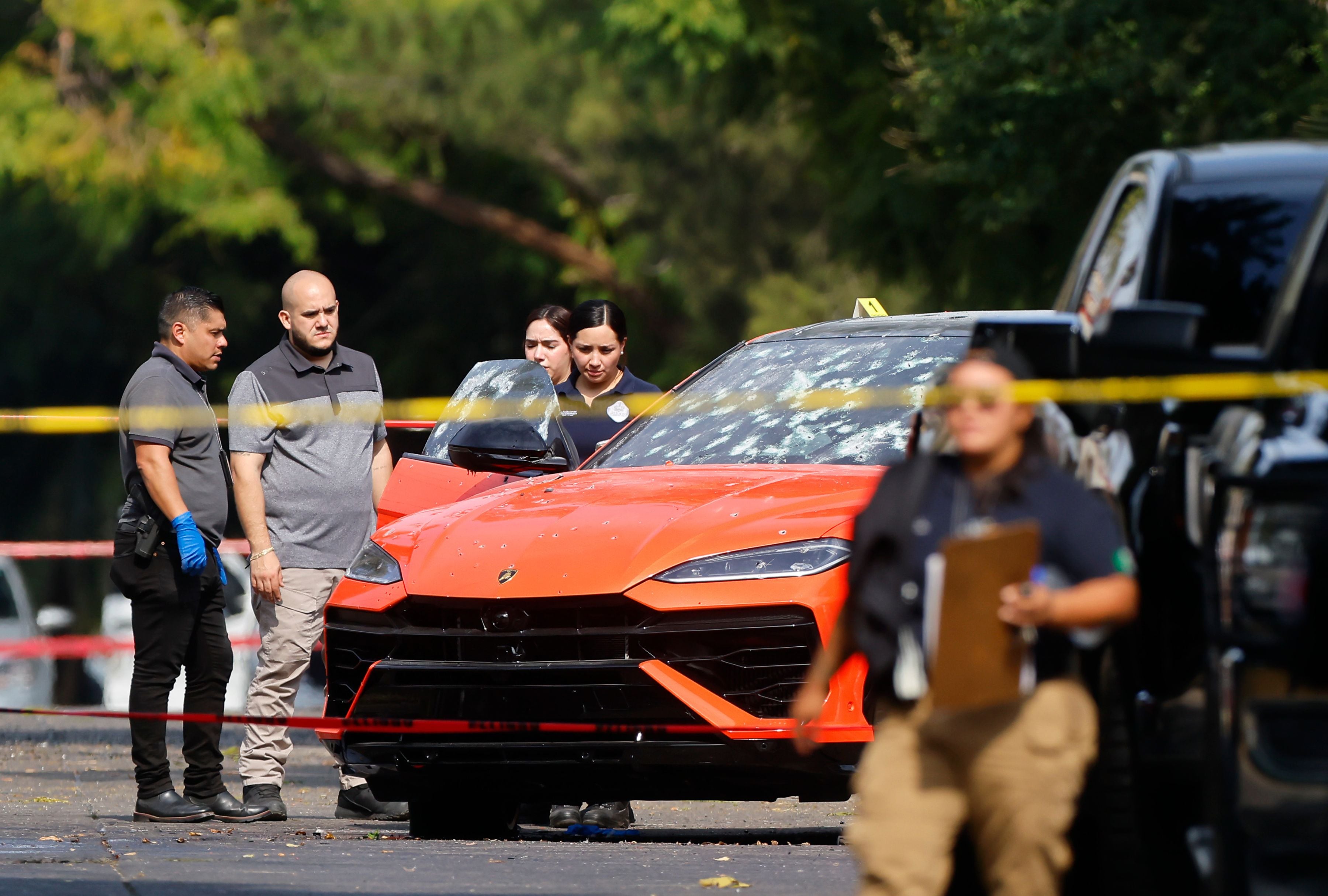 El ataque ocurrió mientras el empresario viajaba con su hija en un auto deportivo de alta gama. (Foto: EFE/Francisco Guasco)