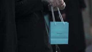Ventas de Tiffany en EE.UU. a turistas chinos caen en 25% en el último trimestre