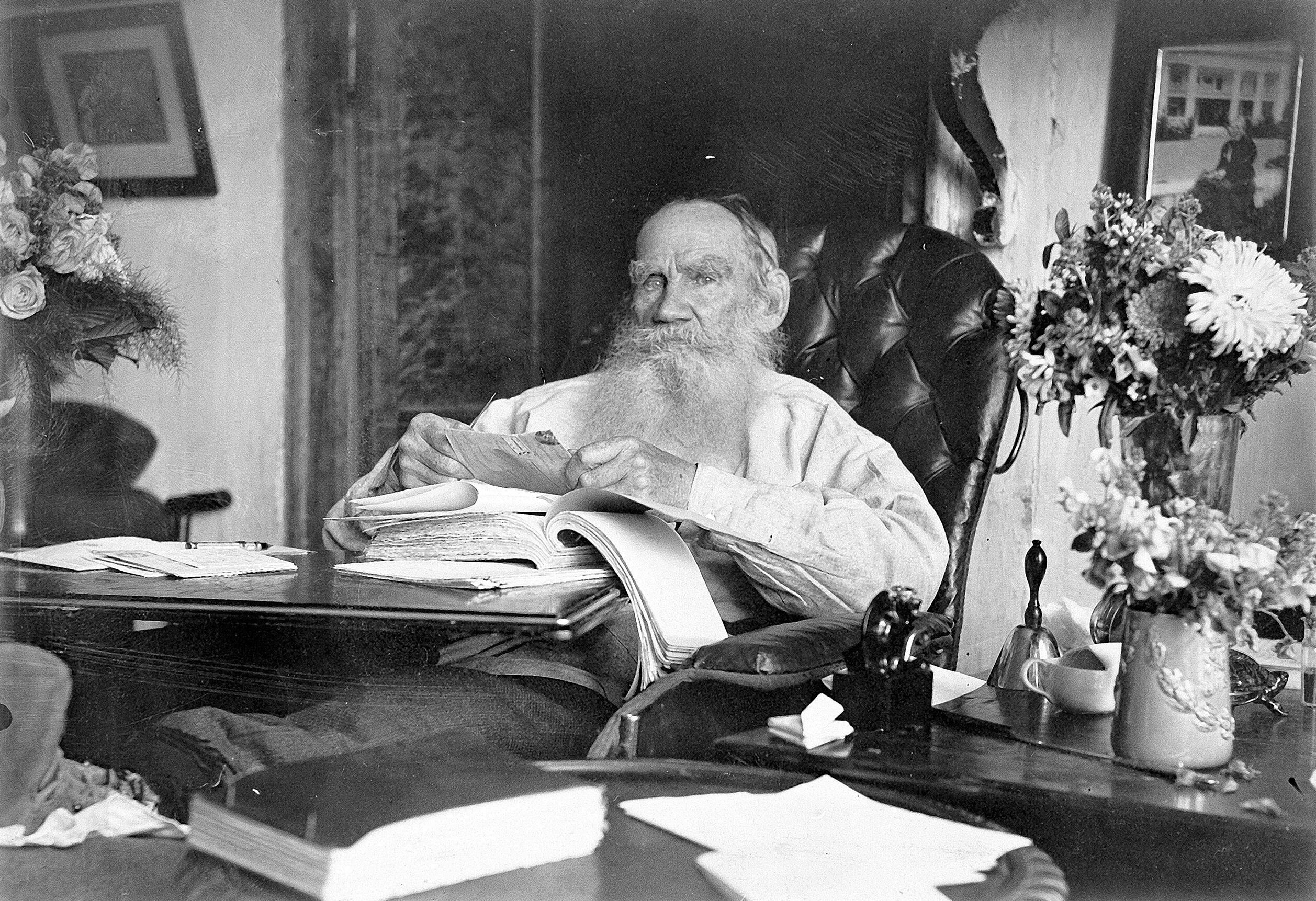 La célebre cita de Fiódor Dostoyevski destaca la importancia de vivir con un propósito claro. | Crédito: Fine Art Images / Heritage Images / Getty