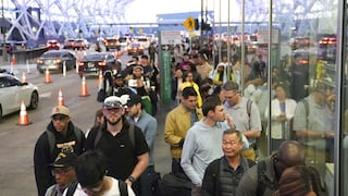 Retrasos y cancelaciones en aeropuertos de EE.UU.: qué hacer si pierdes tu vuelo y cuándo te toca un reembolso o indemnización
