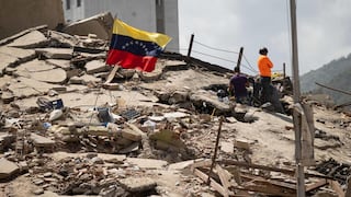 “Pagamos para ir a trabajar”, así atienden los médicos en Venezuela a heridos por terremotos