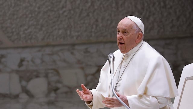 Papa Francisco pide “la prohibición universal” de la maternidad subrogada
