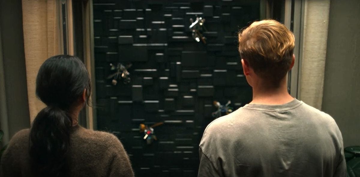 Tim y Olivia se preguntan por qué apareció un muero negro no los deja comunicarse con el mundo exterior (Foto: W-Film / W-Pictures / W&B Television)