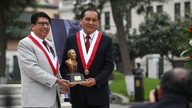 Perú Libre: Congresista Cruz dice que dos congresistas se incorporarían a bancada