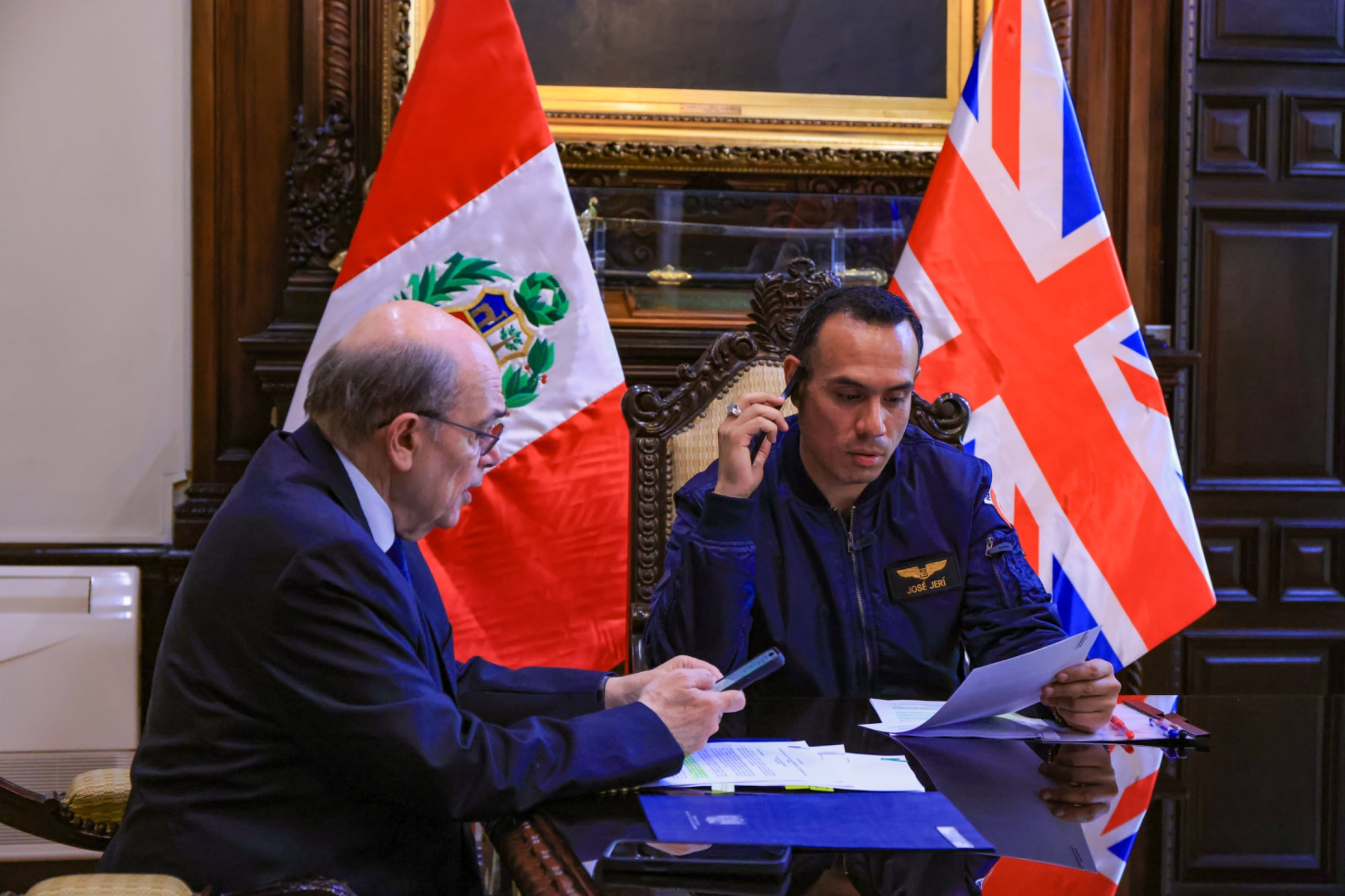 Presidente Jerí conversó con el primer ministro del Reino Unido: Foto: Presidencia