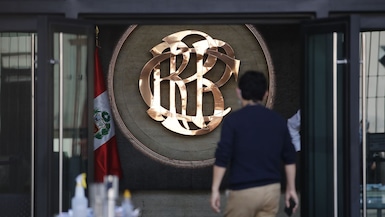 BCRP modifica encajes para reducir dolarización de créditos