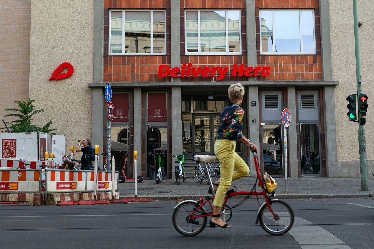 La sede de Delivery Hero SE en Berlín, Alemania, el domingo 21 de agosto de 2022. Delivery Hero informó de que Uber también tiene opciones para hacerse con otra participación del 5.6%.