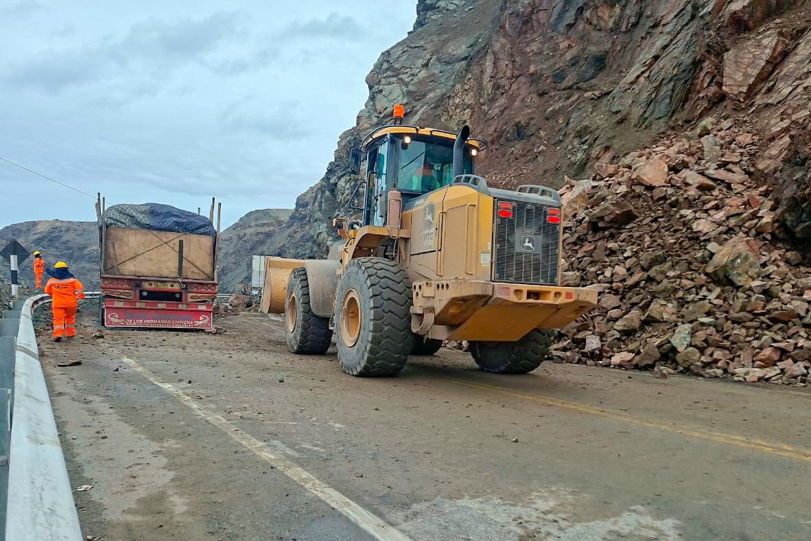 Gilia Gutiérrez sostuvo que en Moquegua hay 80 familias afectadas y 60 familias damnificadas, mientras que las lluvias y huaicos ocasionaron graves daños en distintos puntos de la provincia. (Foto referencial: MTC)