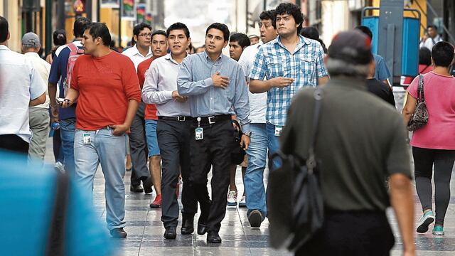 Recuperación de la clase media podría tomar diez años en Perú, según estudio del IPE