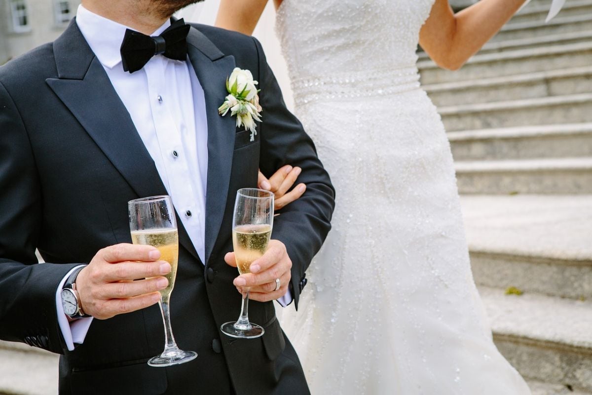 Las bodas de destino aparecen como una de las principales oportunidades de crecimiento para el sector, al extender el gasto más allá de la celebración hacia hoteles, restaurantes, transporte, excursiones y otros servicios turísticos. (Foto: Pixabay)
