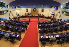 Congreso salvadoreño quita impuesto a transferencias de dinero al país