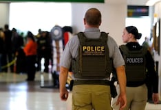EE.UU. intensifica operativos migratorios en aeropuertos con arrestos a viajeros, según NYT