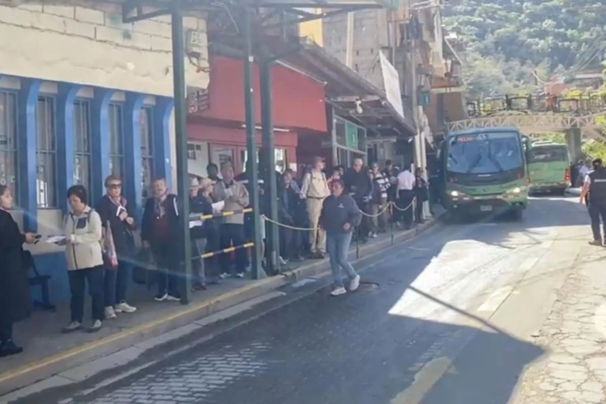 Darwin Baca, presidente del Frente de Defensa por lo intereses del distrito de Machupicchu, indicó que se acordó que las dos empresas trabajen en igualdad de condiciones. (Foto: Andina)