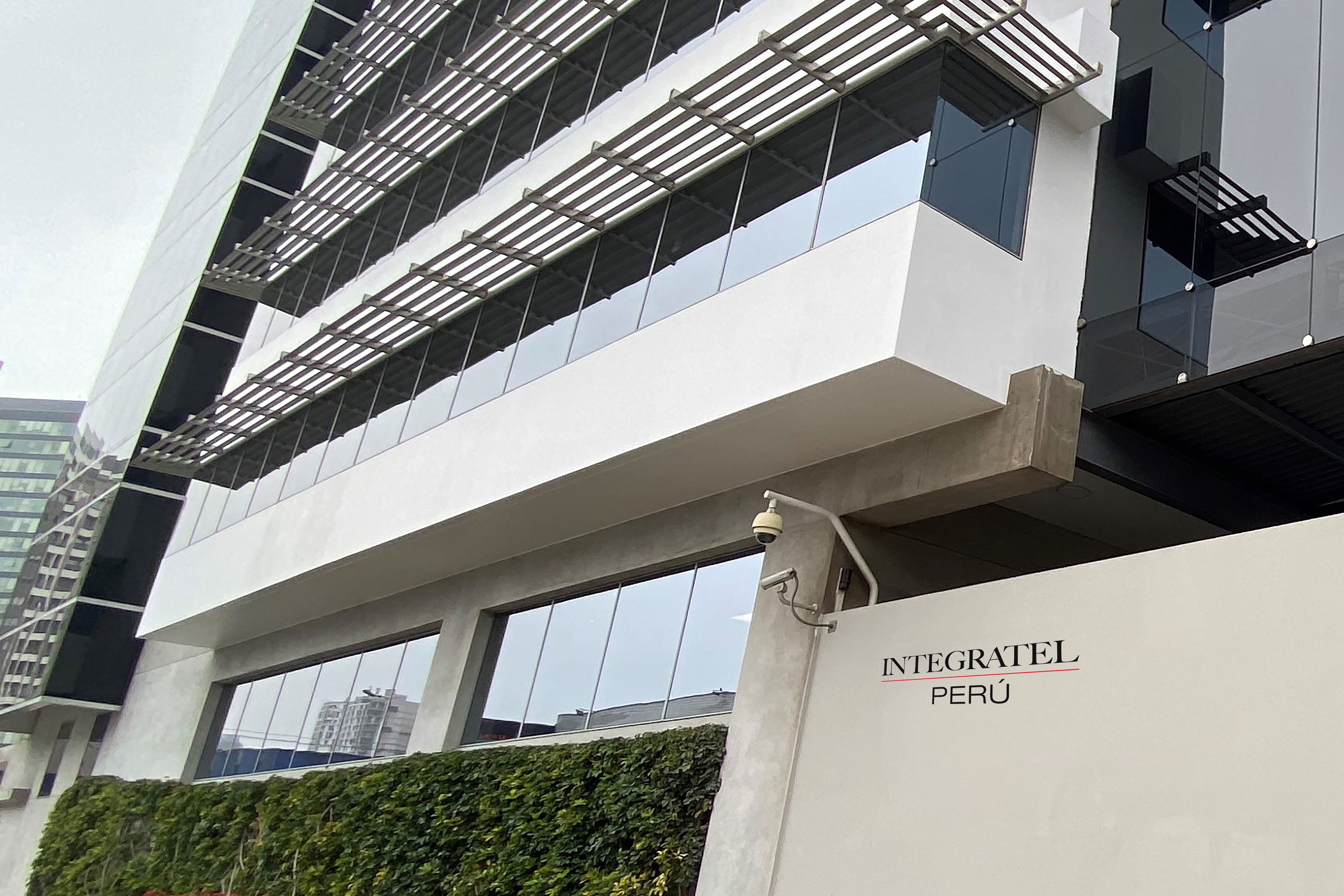 Fachada de Integratel Perú (ex Telefónica del Perú), operadora que atraviesa un proceso de reestructuración financiera y operativa tras la adquisición de Telefónica del Perú.