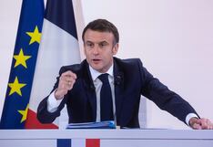 Manifestantes piden a Macron que no promulgue ley francesa para regular inmigración