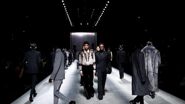 Las faldas de Fendi y el negro de Dolce&Gabbana, apuestas para el hombre de Milán