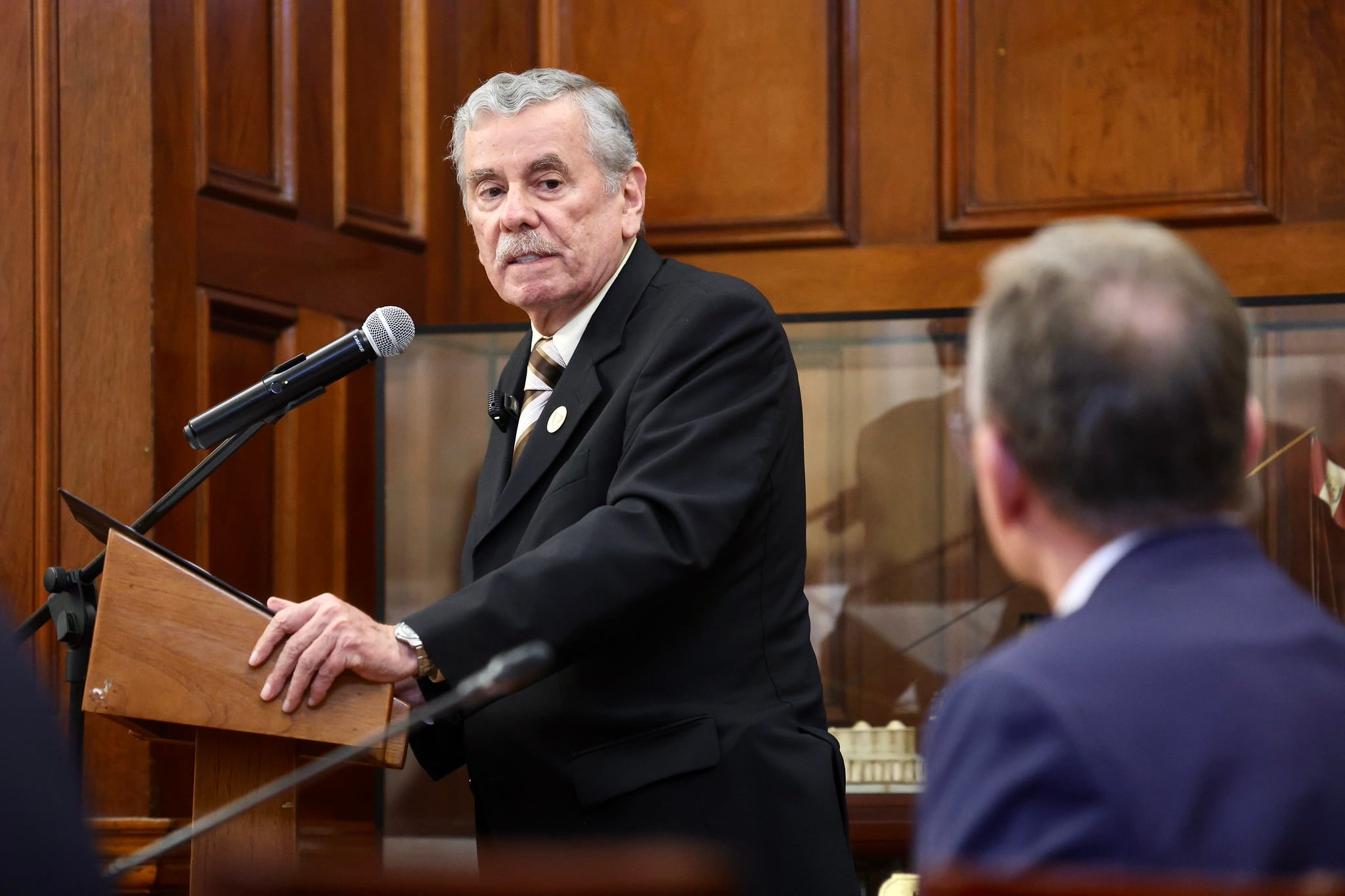 Según el JEE, Rospigliosi había incurrido en falta a la neutralidad electoral por permitir el uso de cámara del Congreso en actividad política de Fujimori. Foto: Congreso