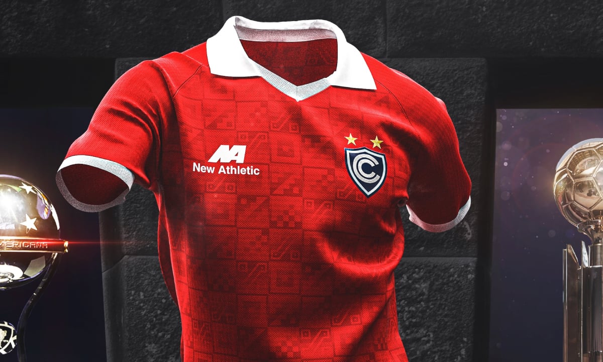 La fabricación y comercialización de la camiseta de Cienciano generó una controversia entre New Athletic y empresarios del rubro. (Foto: Cienciano).
